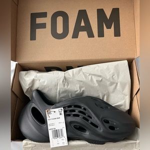 Black yeezy foam runner